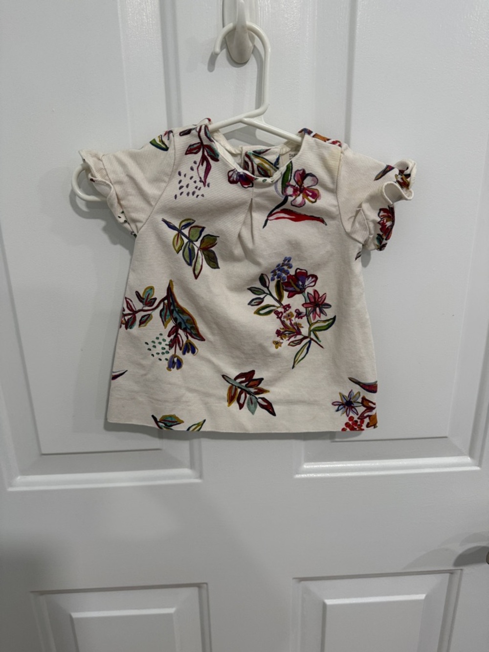 Zara Cream Floral Short Sleeve Top with Multicolor Print